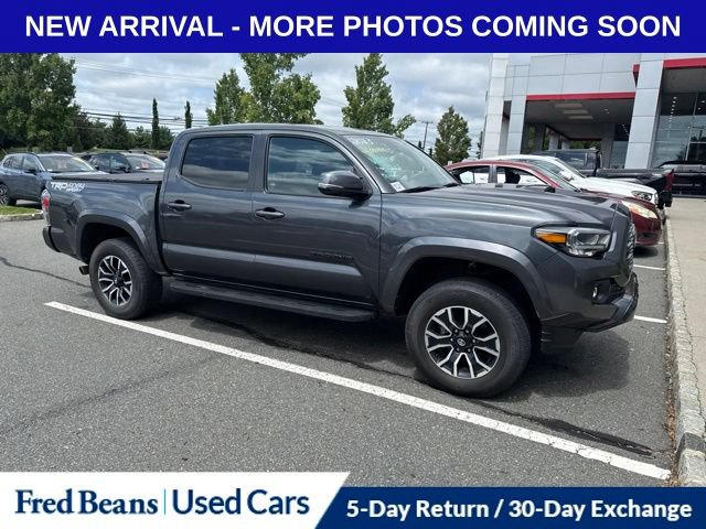 Used 2023 Toyota Tacoma TRD Sport w/ TRD Premium Sport Package AWD/4WD image 3