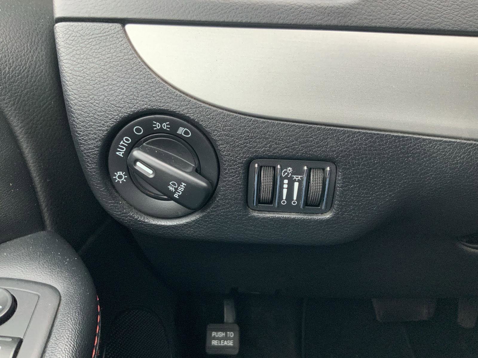 Used 2020 Dodge Grand Caravan GT image 30