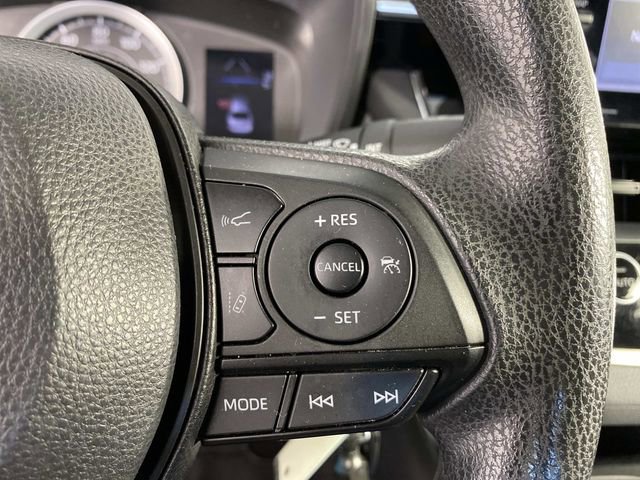Used 2022 Toyota Corolla LE FWD image 15