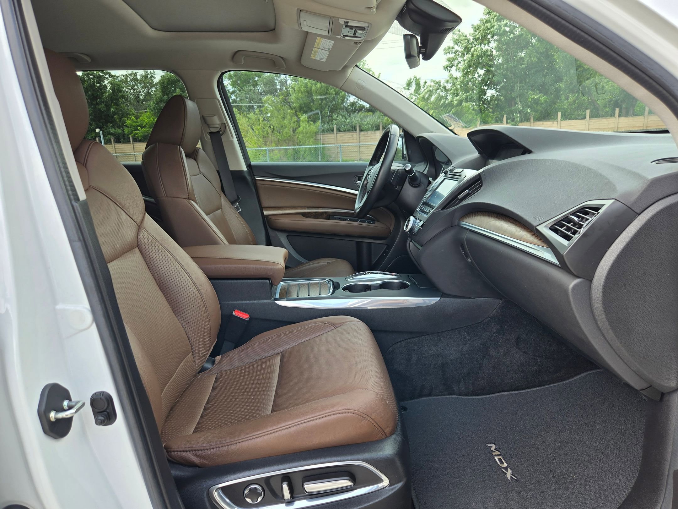 Certified 2020 Acura MDX FWD w/ Technology Package image 28