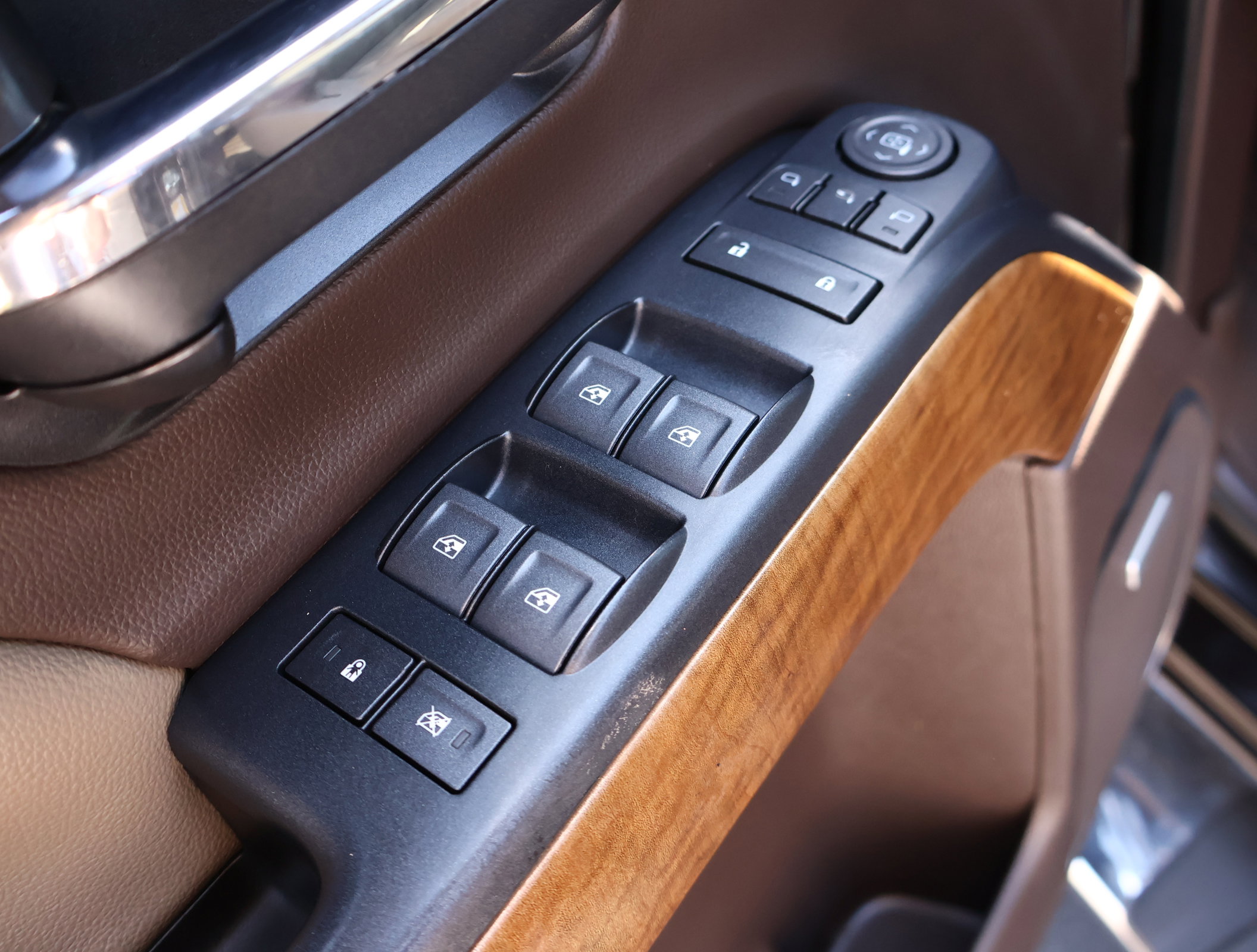 Used 2019 Chevrolet Silverado 2500 LTZ w/ Duramax Plus Package image 8