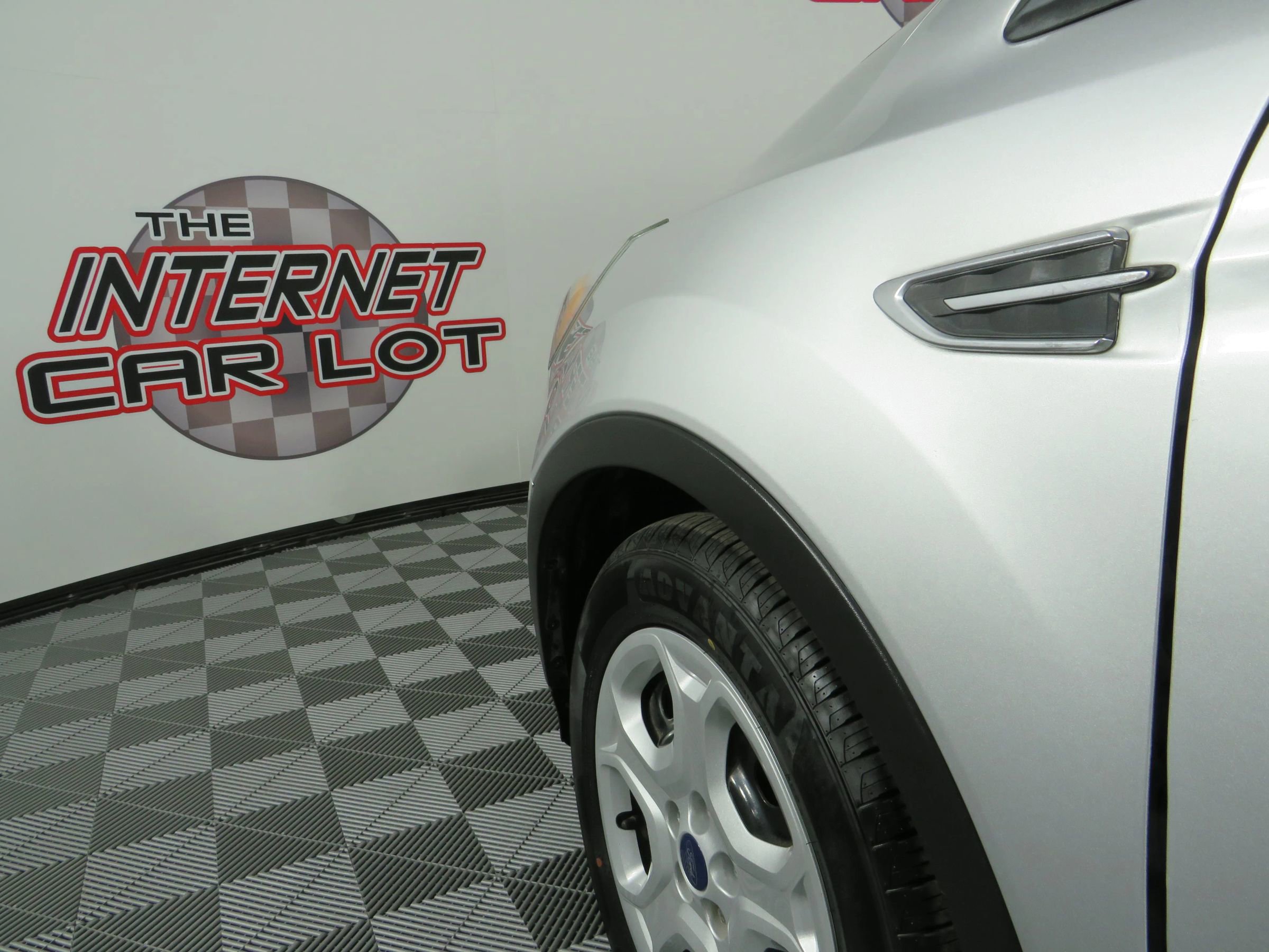 Used 2019 Ford Escape S FWD image 24