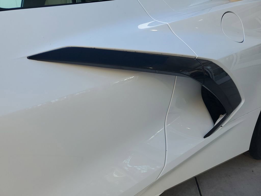 Used 2024 Chevrolet Corvette Stingray Premium Conv w/ Z51 Performance Package image 7