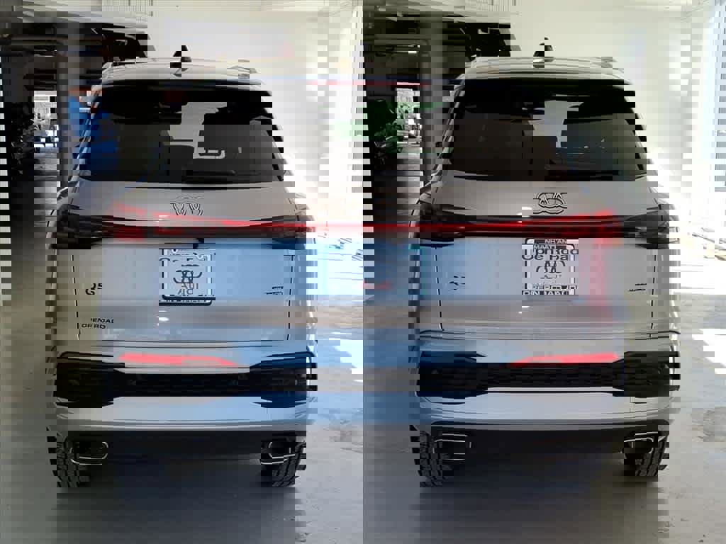 Used 2025 Audi Q5 Premium Plus w/ Premium Plus image 5