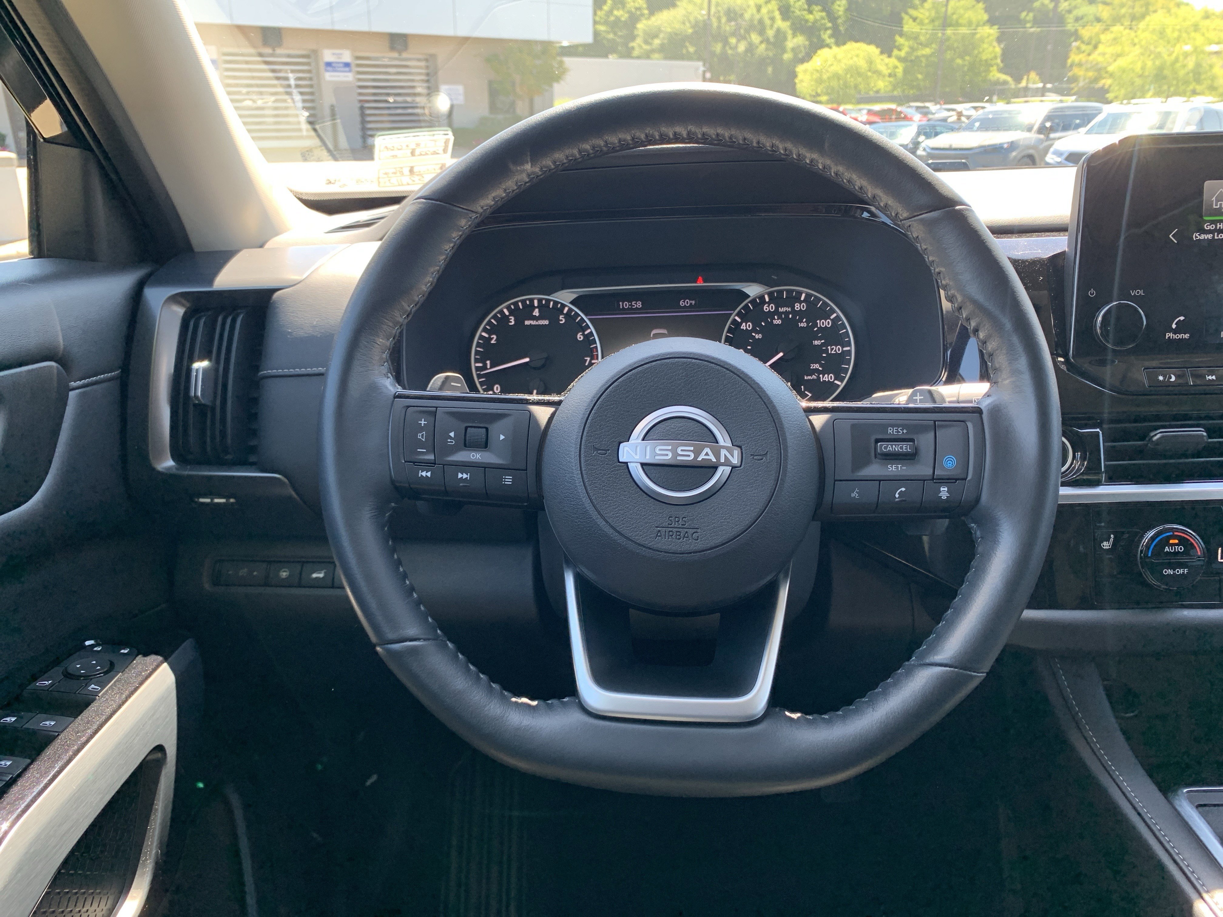 Used 2022 Nissan Pathfinder SL w/ Lighting Package (N92) AWD/4WD image 18