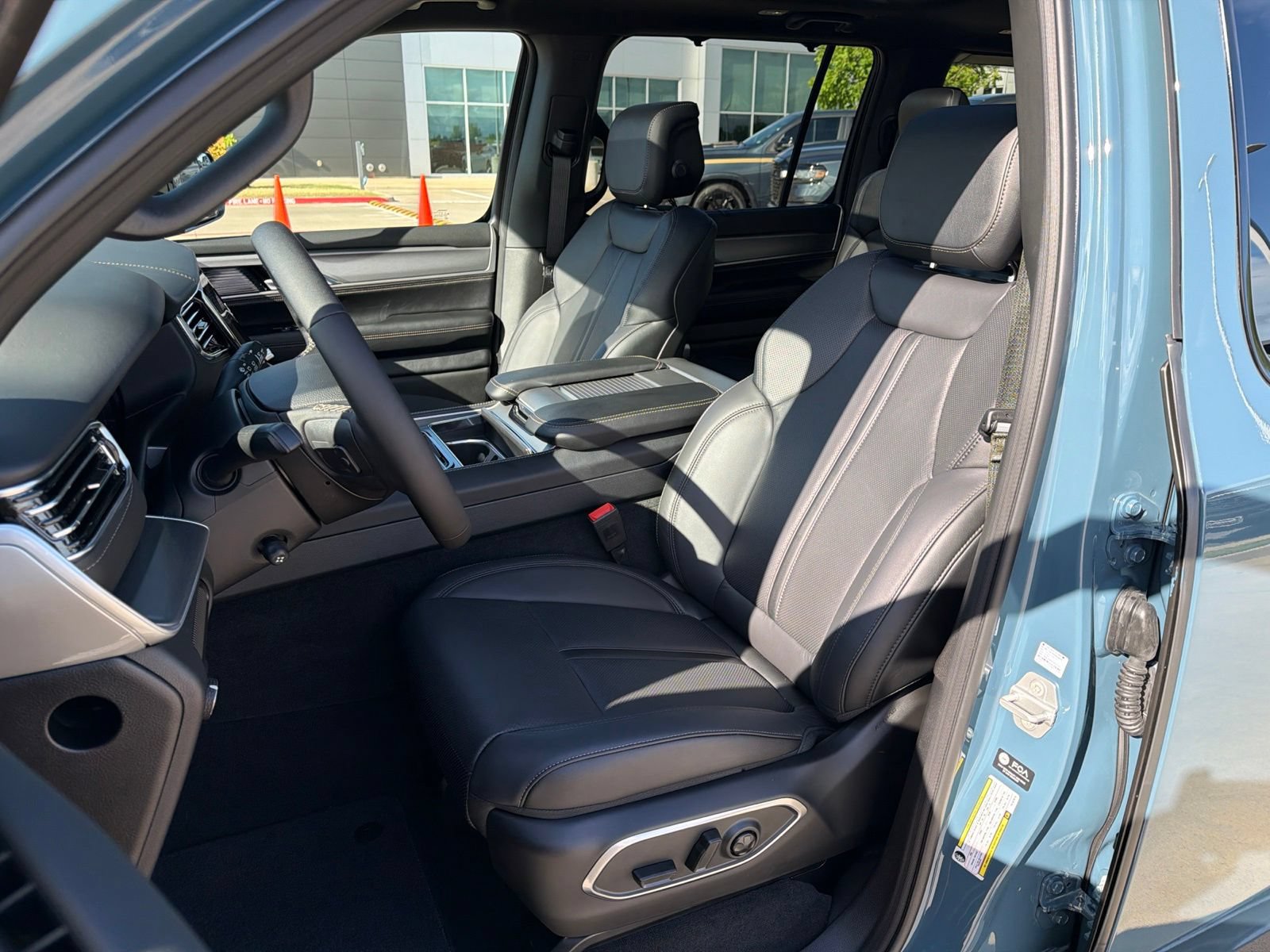 New 2026 Jeep Grand Wagoneer Limited AWD/4WD image 14