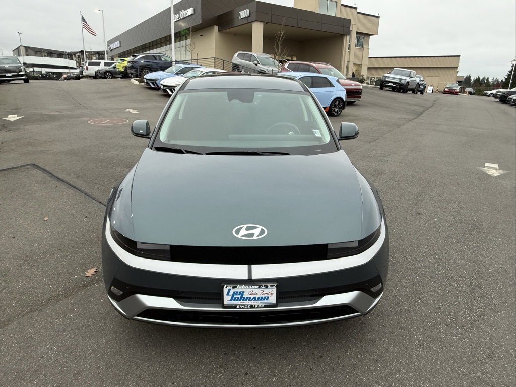Certified 2025 Hyundai Ioniq 5 SE image 9