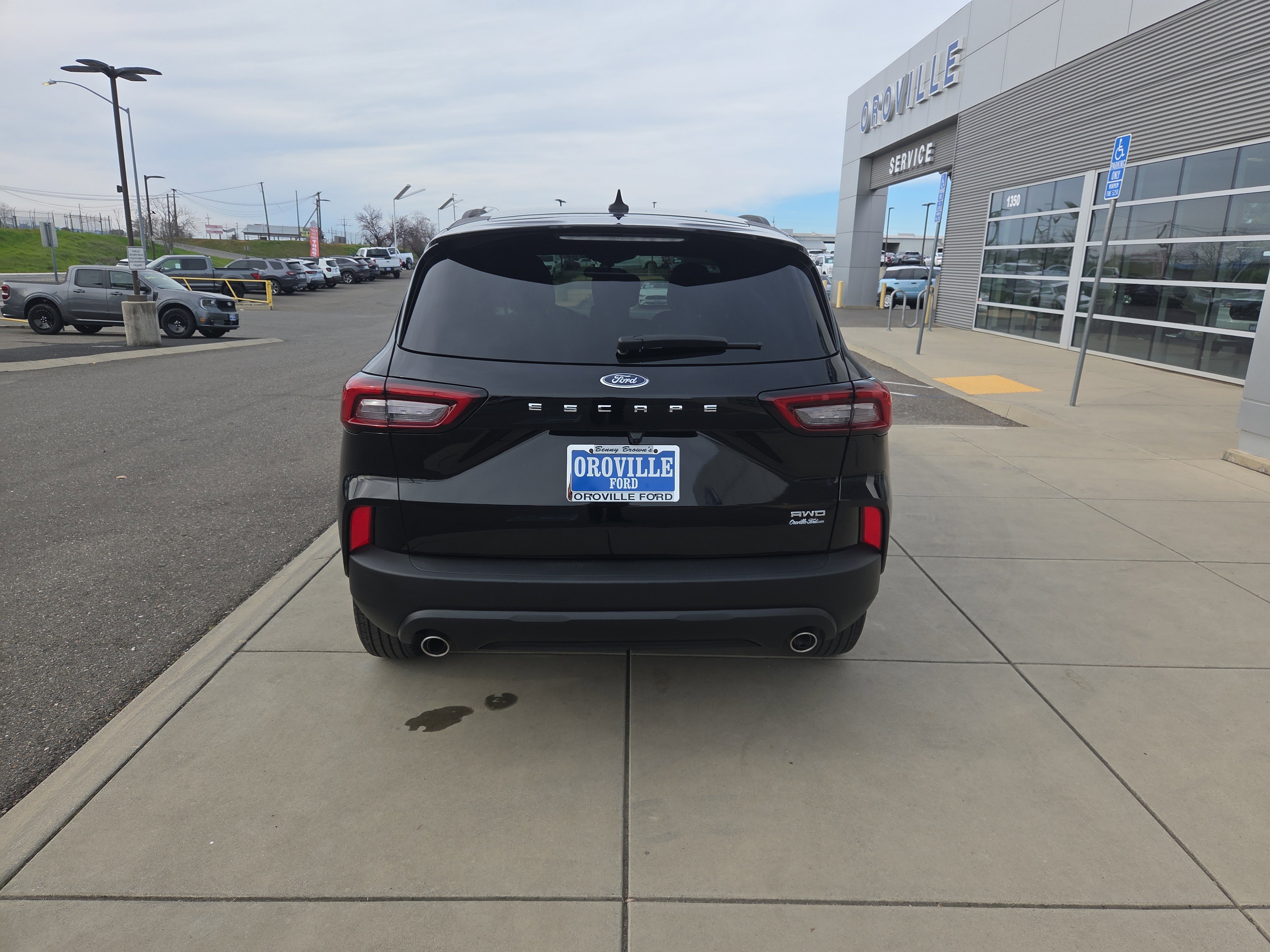 Used 2025 Ford Escape ST-Line image 4