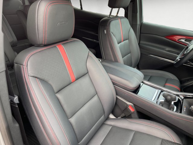 Used 2025 Chevrolet Traverse RS AWD/4WD image 18