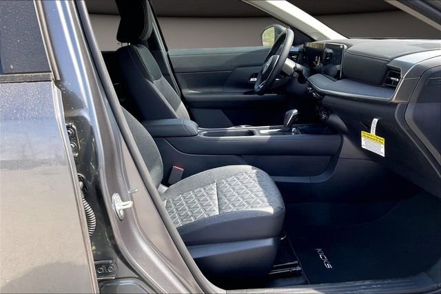 New 2026 Nissan Kicks SV w/ SV Premium Package FWD image 11