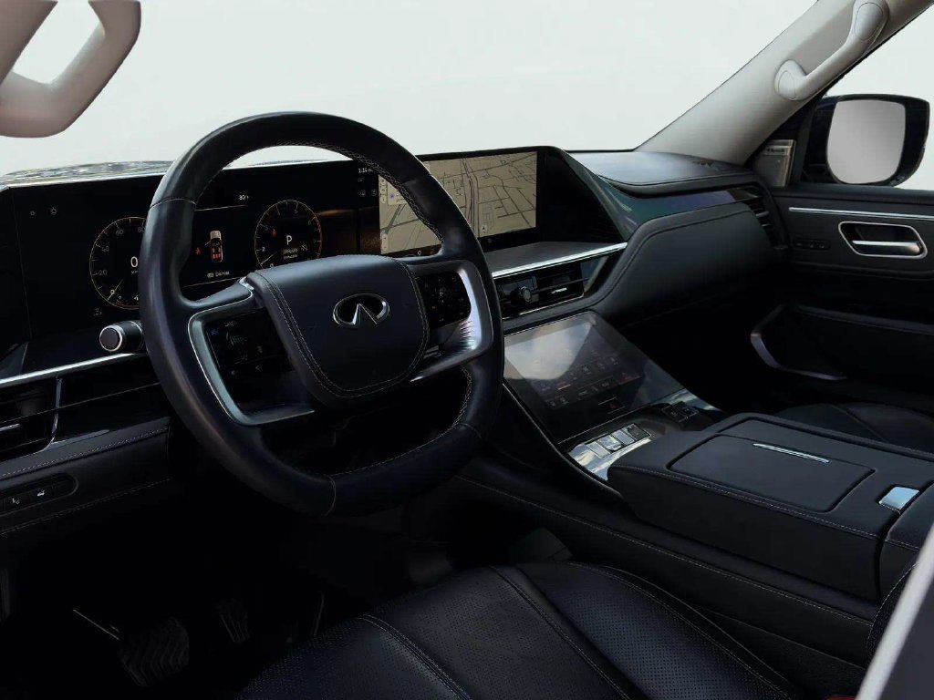 Used 2025 INFINITI QX80 Sensory AWD/4WD image 16