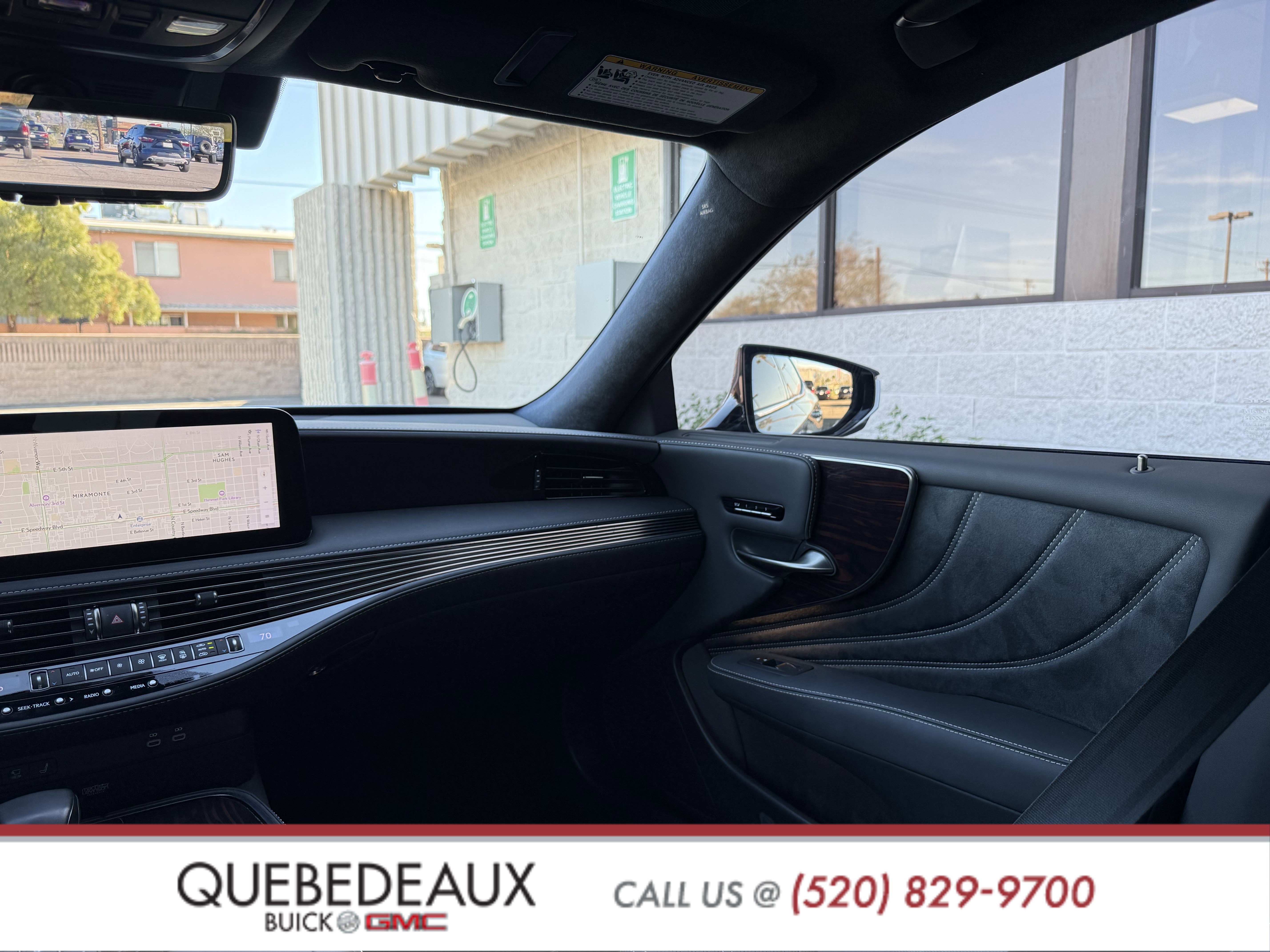 Used 2024 Lexus LS 500 w/ Interior Upgrade Package image 33