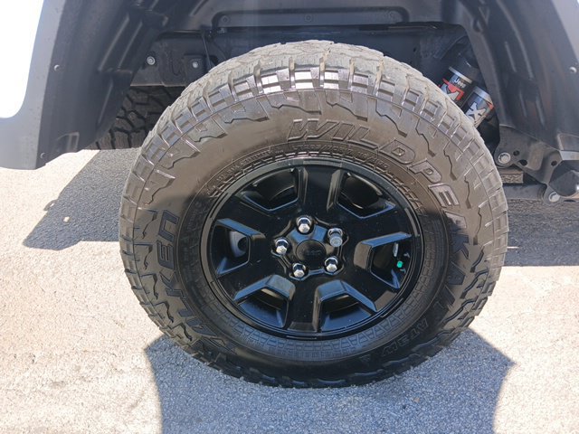 Used 2023 Jeep Gladiator Mojave AWD/4WD image 55