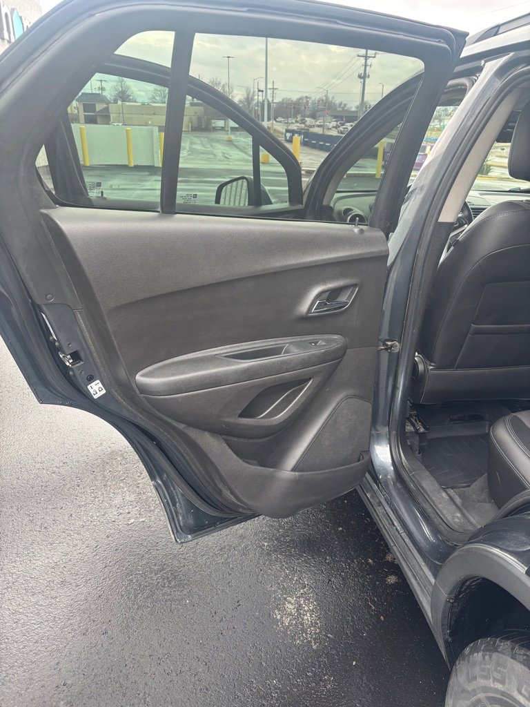 Used 2016 Chevrolet Trax LT w/ LT Convenience Package image 10
