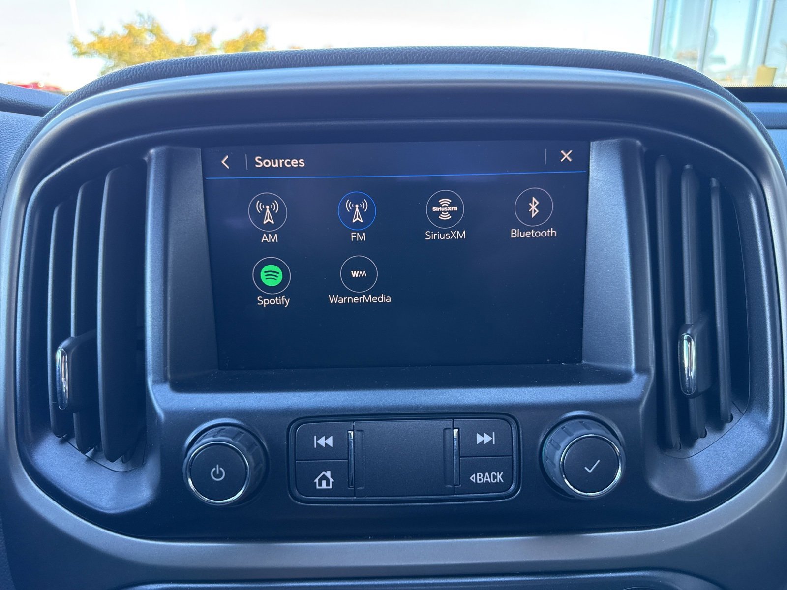 Used 2022 Chevrolet Colorado Z71 image 23