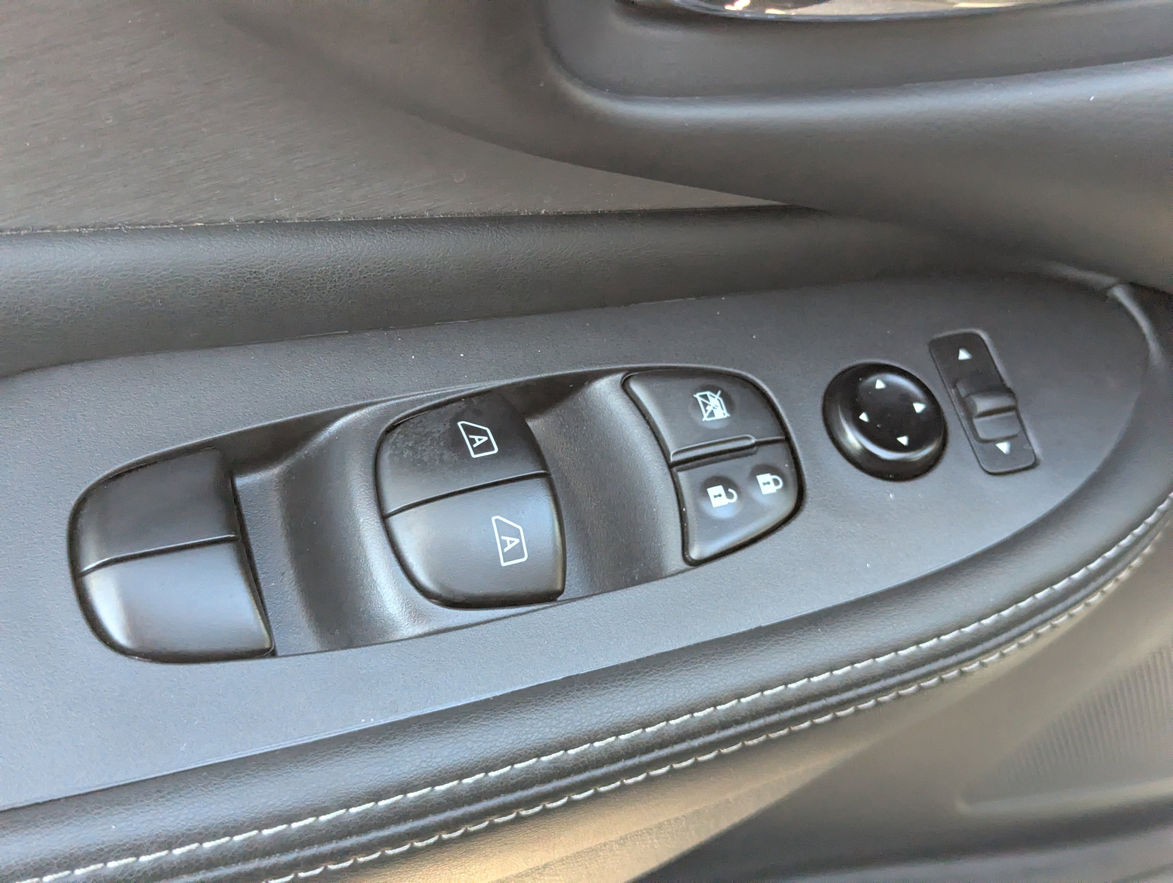 Used 2022 Nissan Murano SV image 22