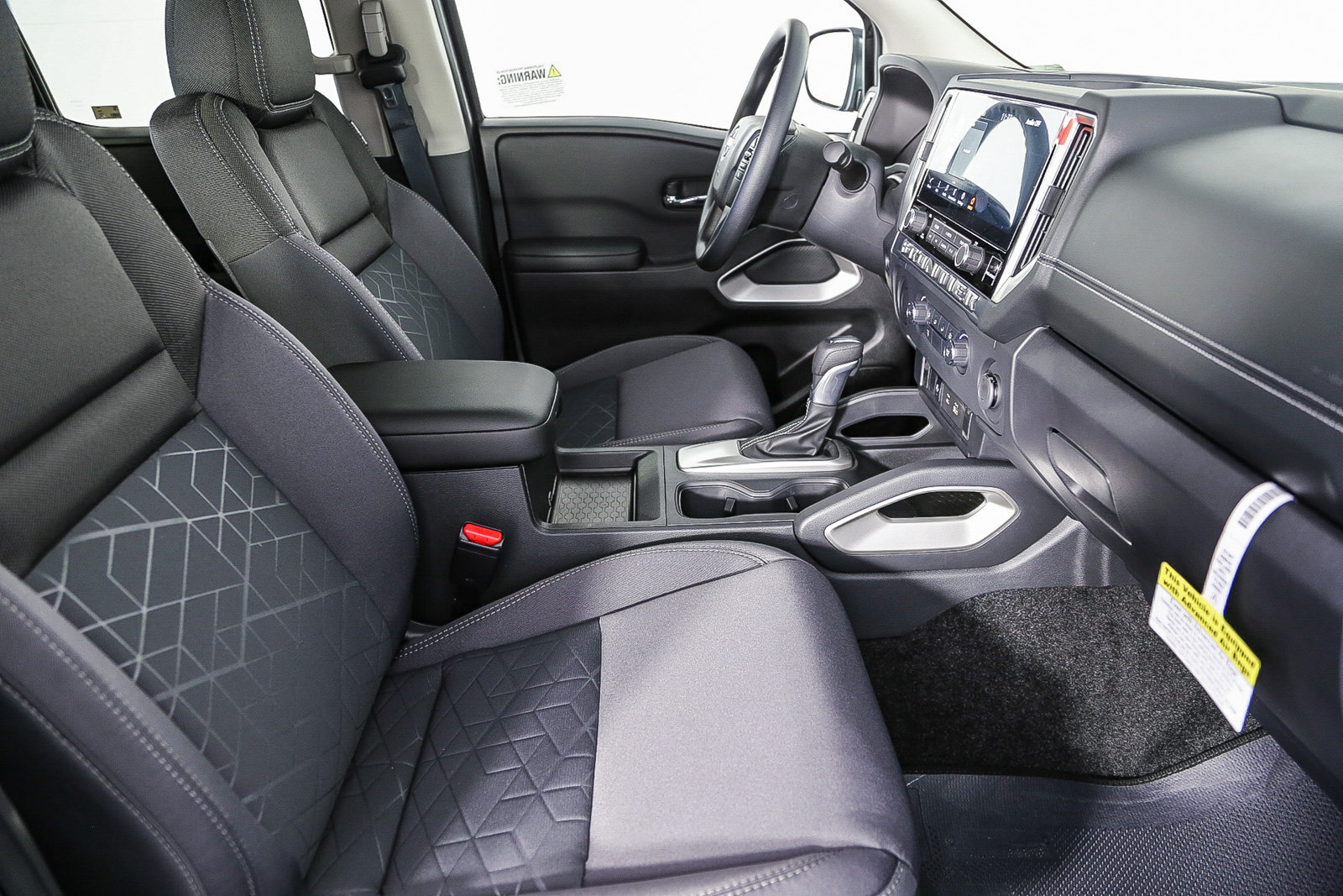 Used 2025 Nissan Frontier SV RWD image 18