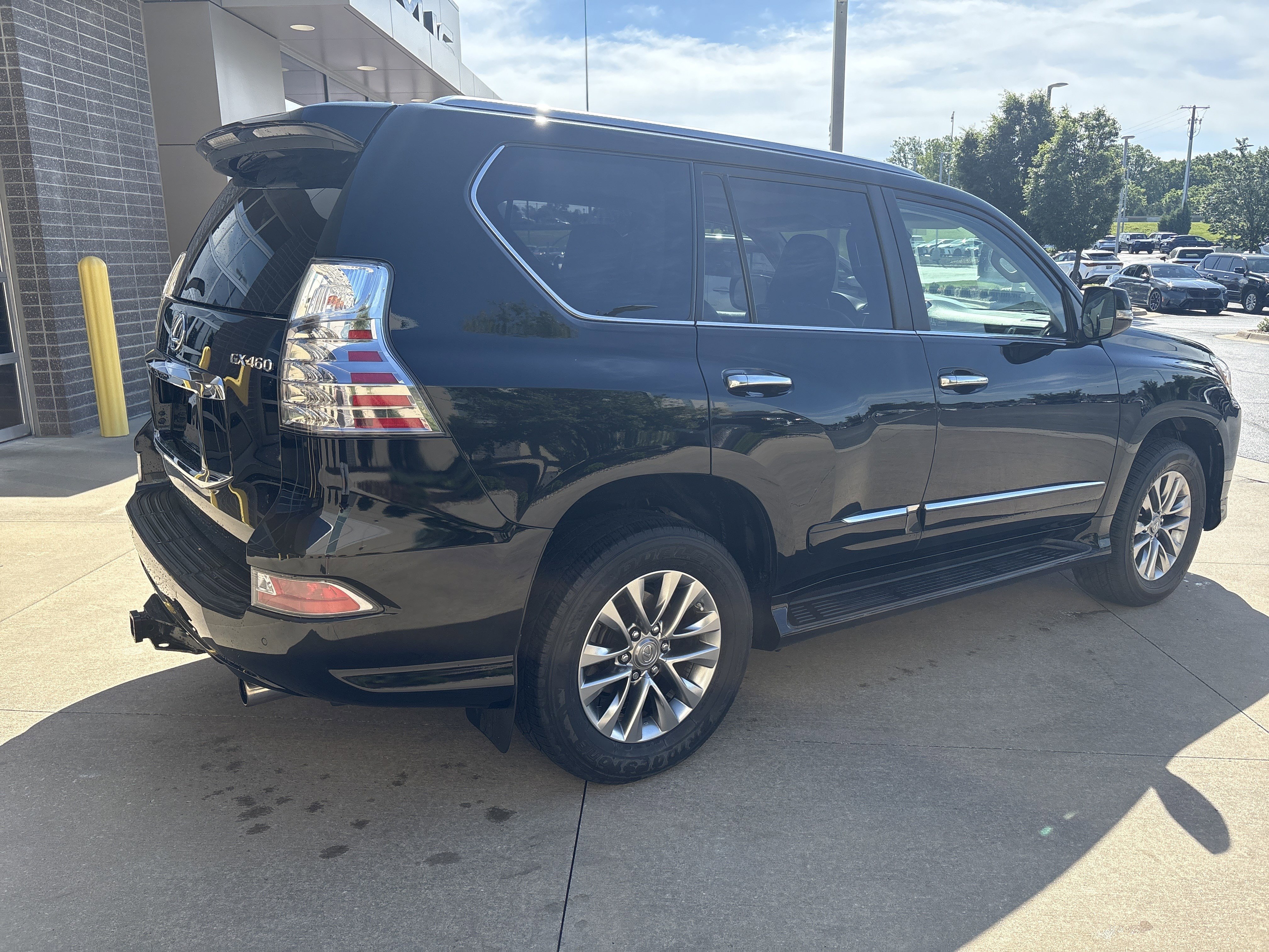 Used 2015 Lexus GX 460 Luxury AWD/4WD image 13