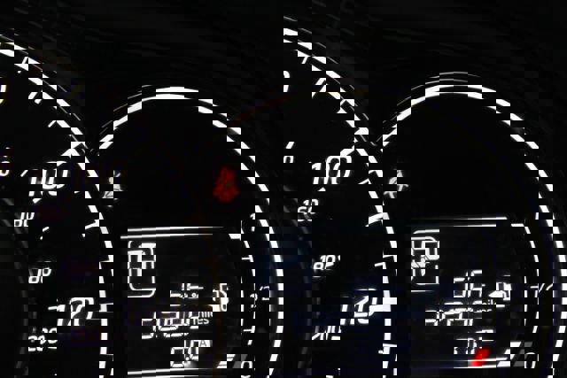 Used 2016 Nissan Versa Note SV image 18