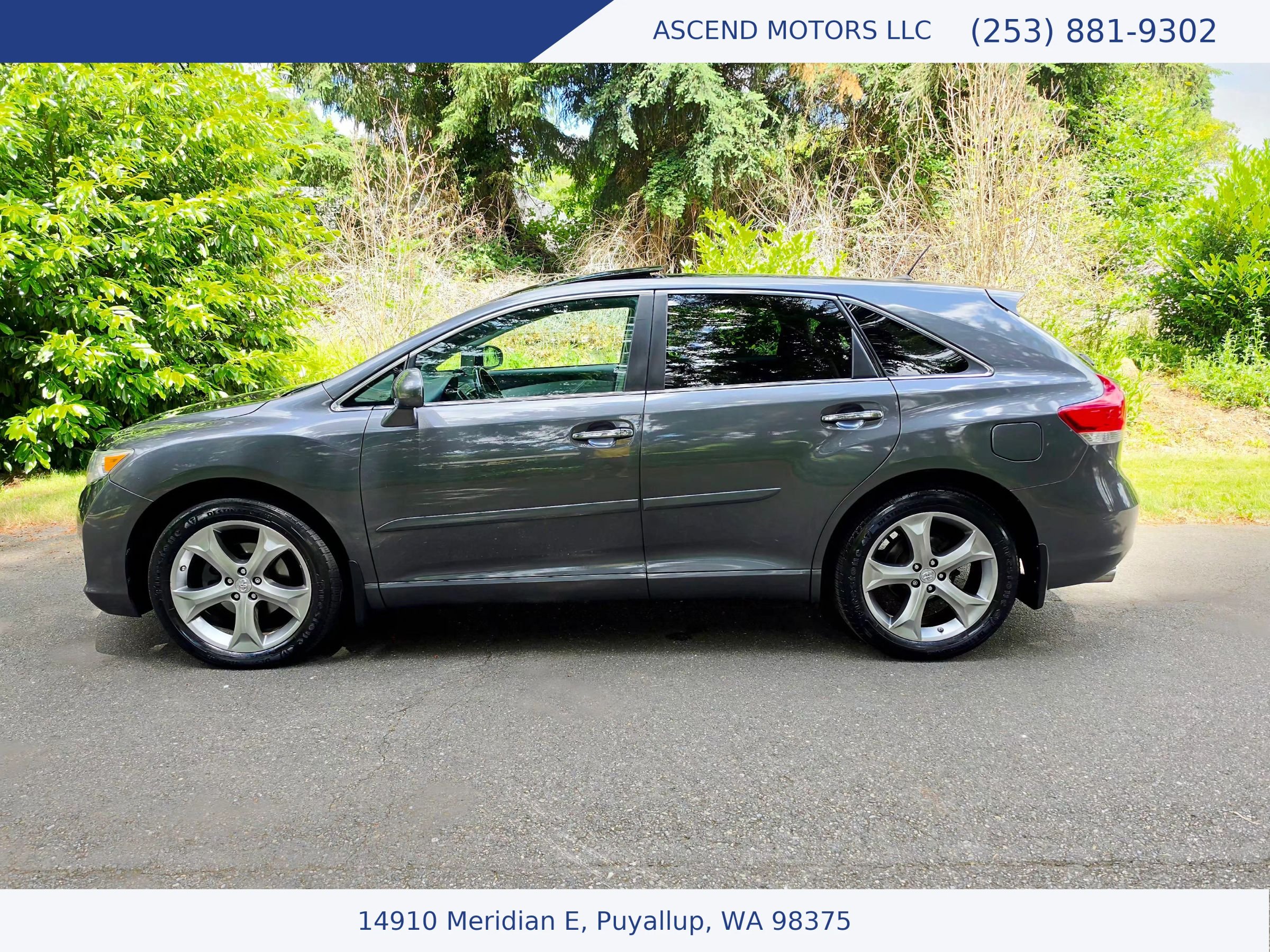 Used 2012 Toyota Venza XLE AWD/4WD image 2