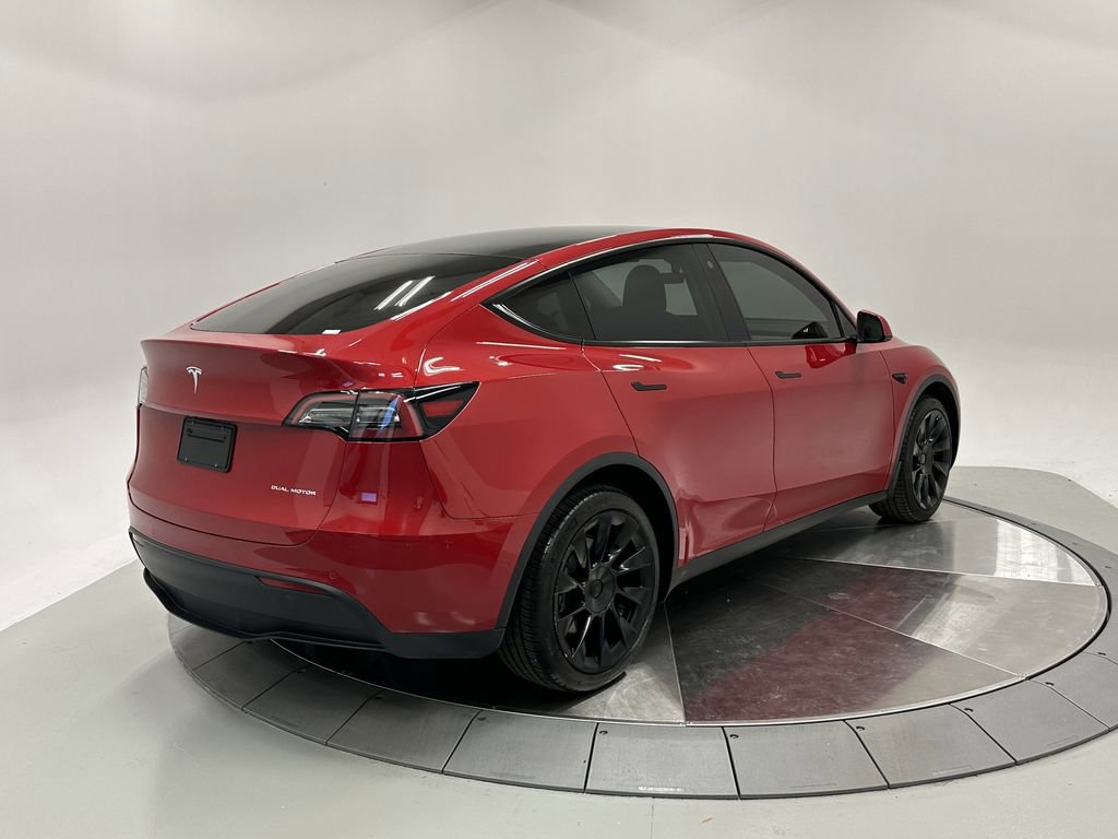 Used 2021 Tesla Model Y Long Range image 7