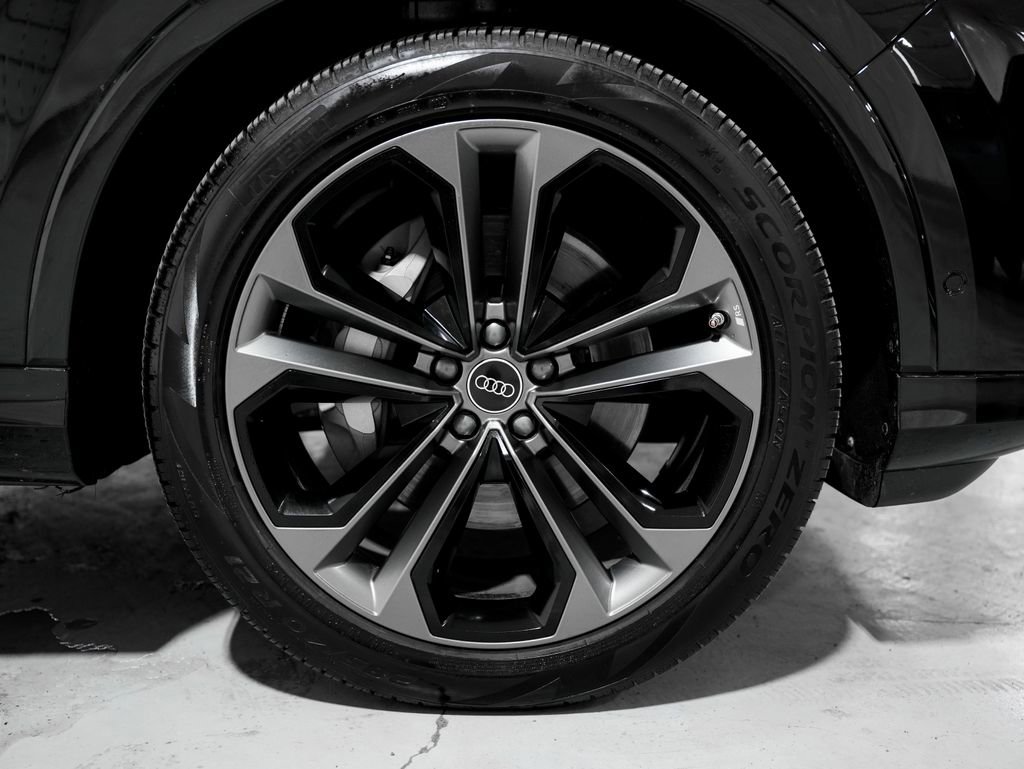 Used 2025 Audi Q7 3.0T Prestige image 41