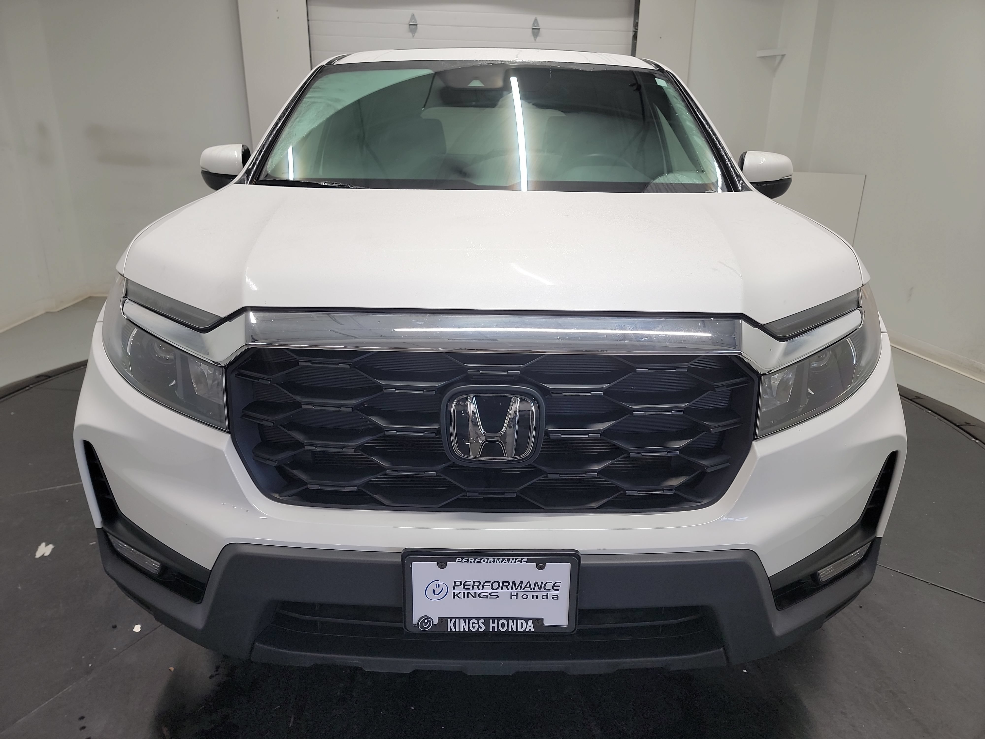 Used 2023 Honda Passport EX-L image 2