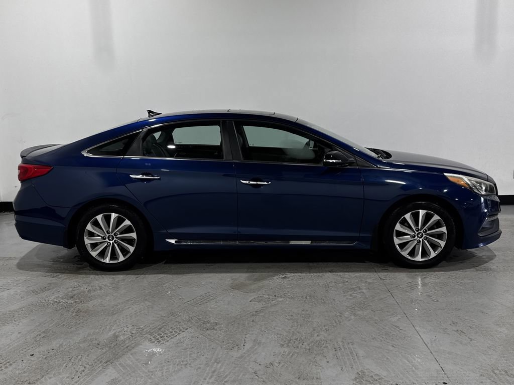 Used 2017 Hyundai Sonata Sport w/ Value Edition Package 02 FWD image 19