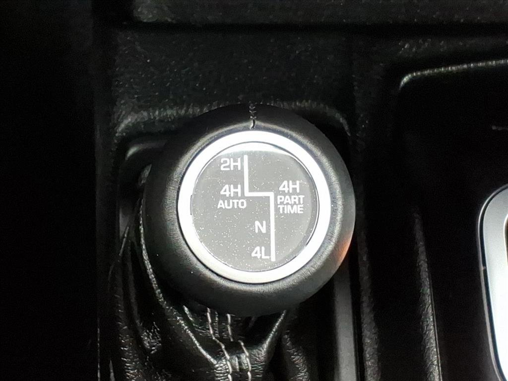 Used 2018 Jeep Wrangler Unlimited Sahara image 19