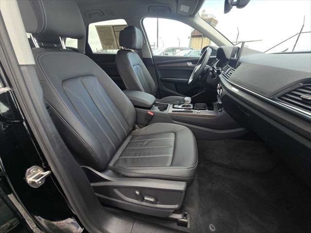 Used 2024 Audi Q5 2.0T Premium w/ Convenience Package image 11