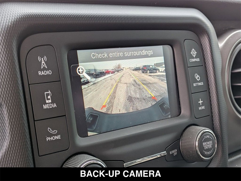 Used 2021 Jeep Gladiator Willys image 22