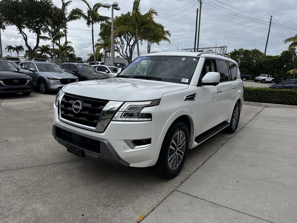 Used 2024 Nissan Armada SL w/ Captain's Chairs Package AWD/4WD image 9