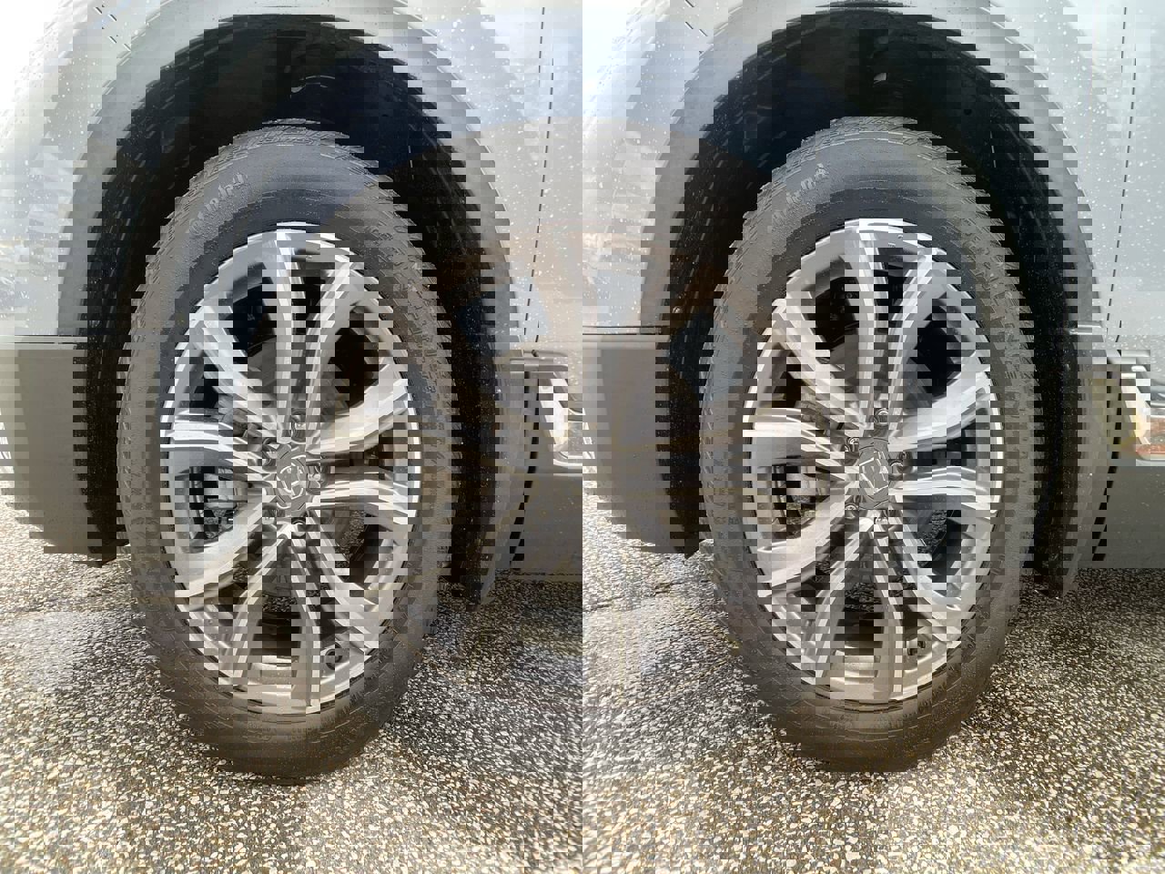 Used 2022 Honda CR-V Touring image 11