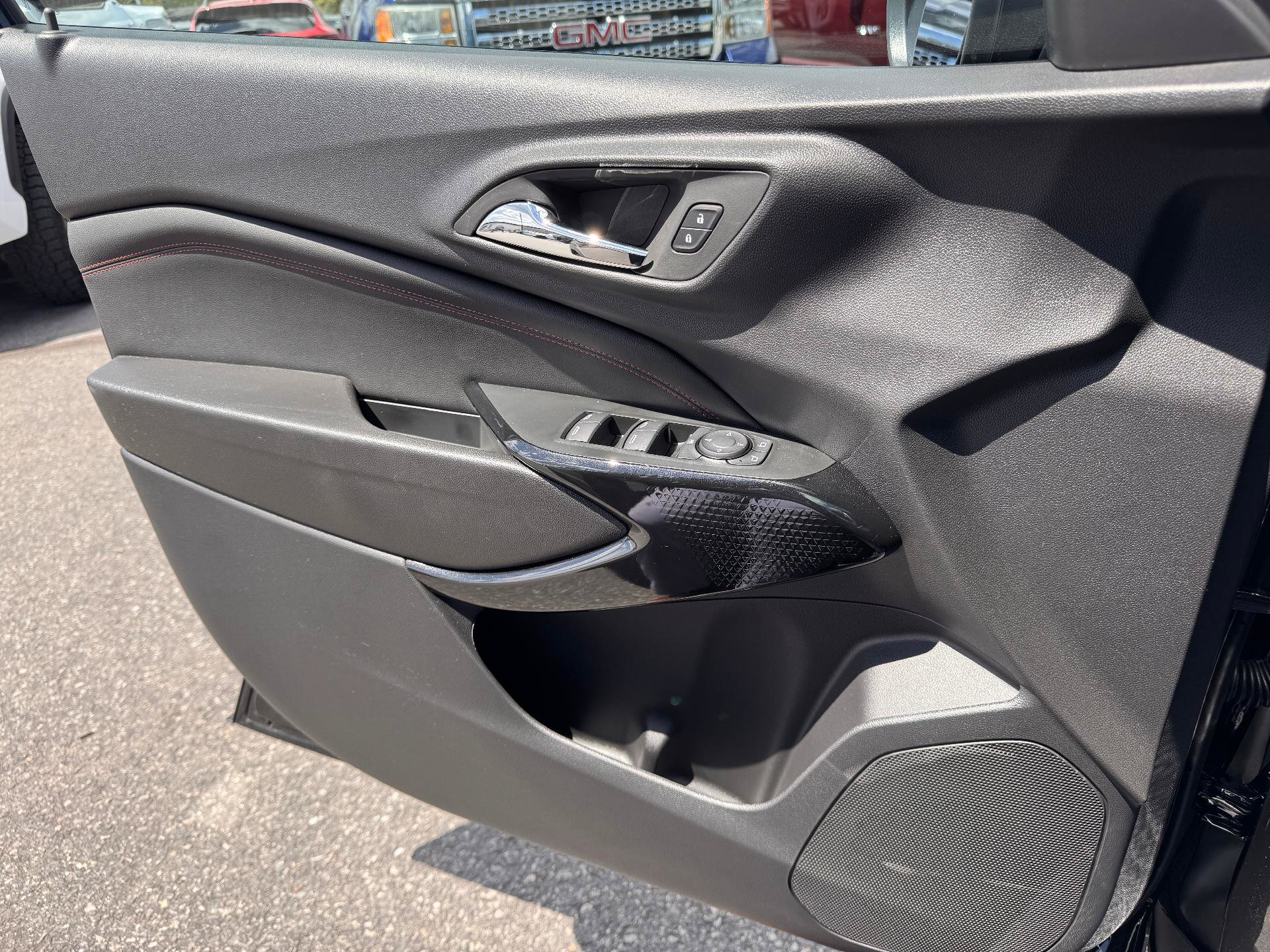 New 2026 Chevrolet Trax RS w/ Driver Confidence Package FWD image 26