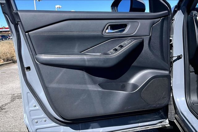 Certified 2025 Nissan Rogue SL image 17