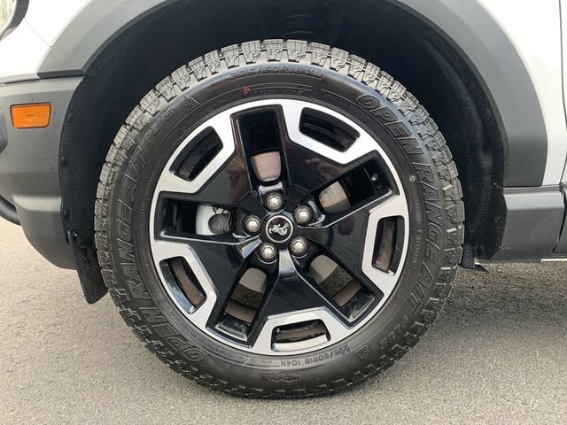 Used 2022 Ford Bronco Sport Outer Banks w/ Tech Package AWD/4WD image 19