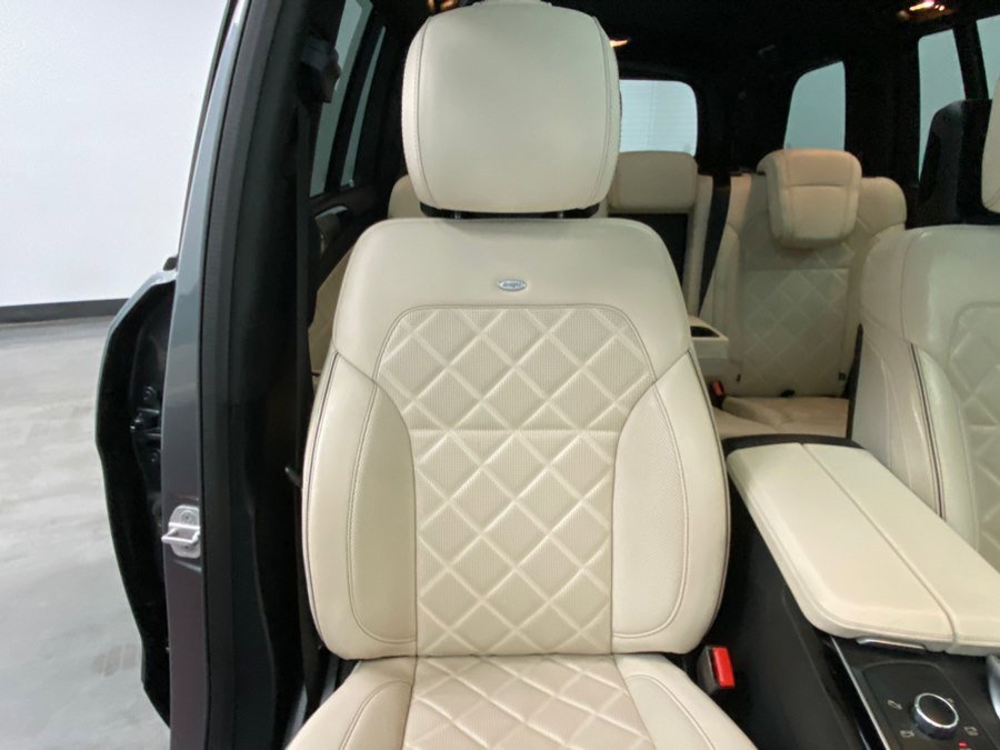 Used 2018 Mercedes-Benz GLS 550 4MATIC image 23