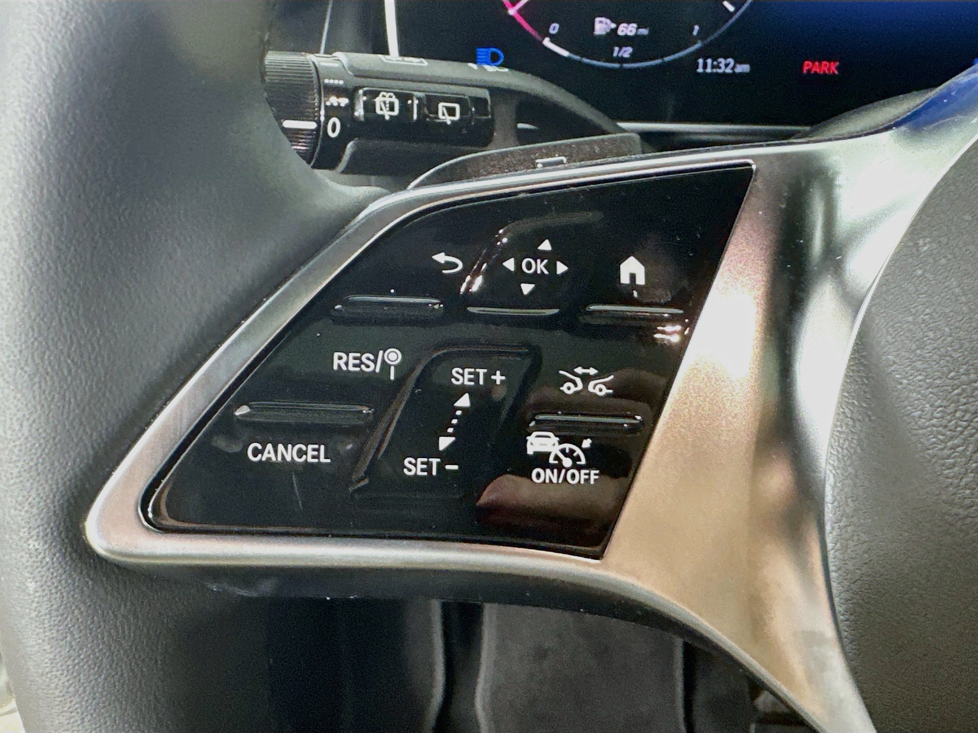 Used 2026 Mercedes-Benz GLC 300 4MATIC image 12