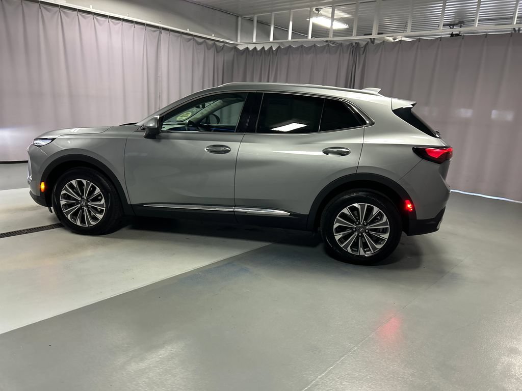 Used 2025 Buick Envision Preferred AWD/4WD image 4