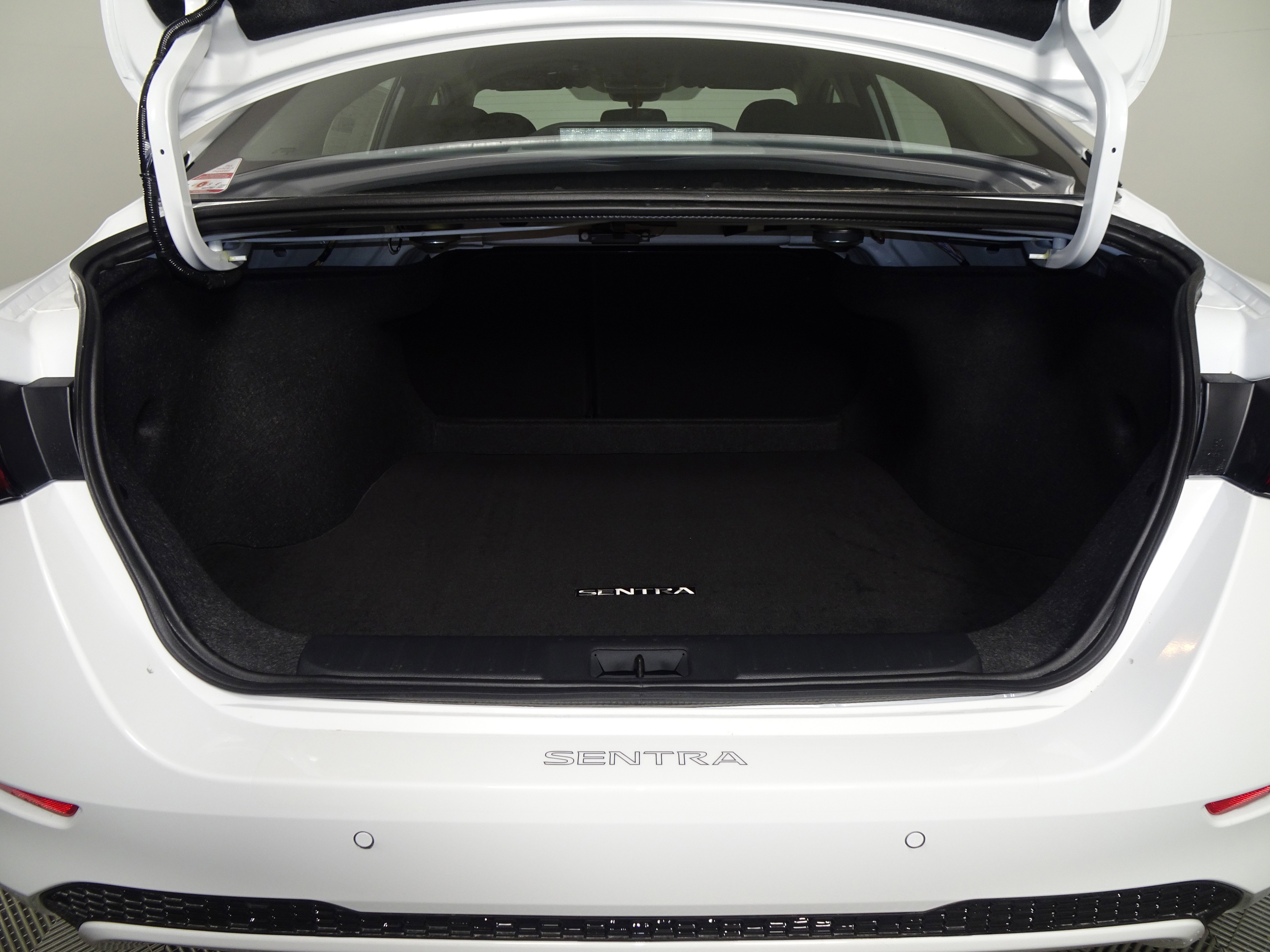 New 2025 Nissan Sentra SV w/ All-Weather Package image 4