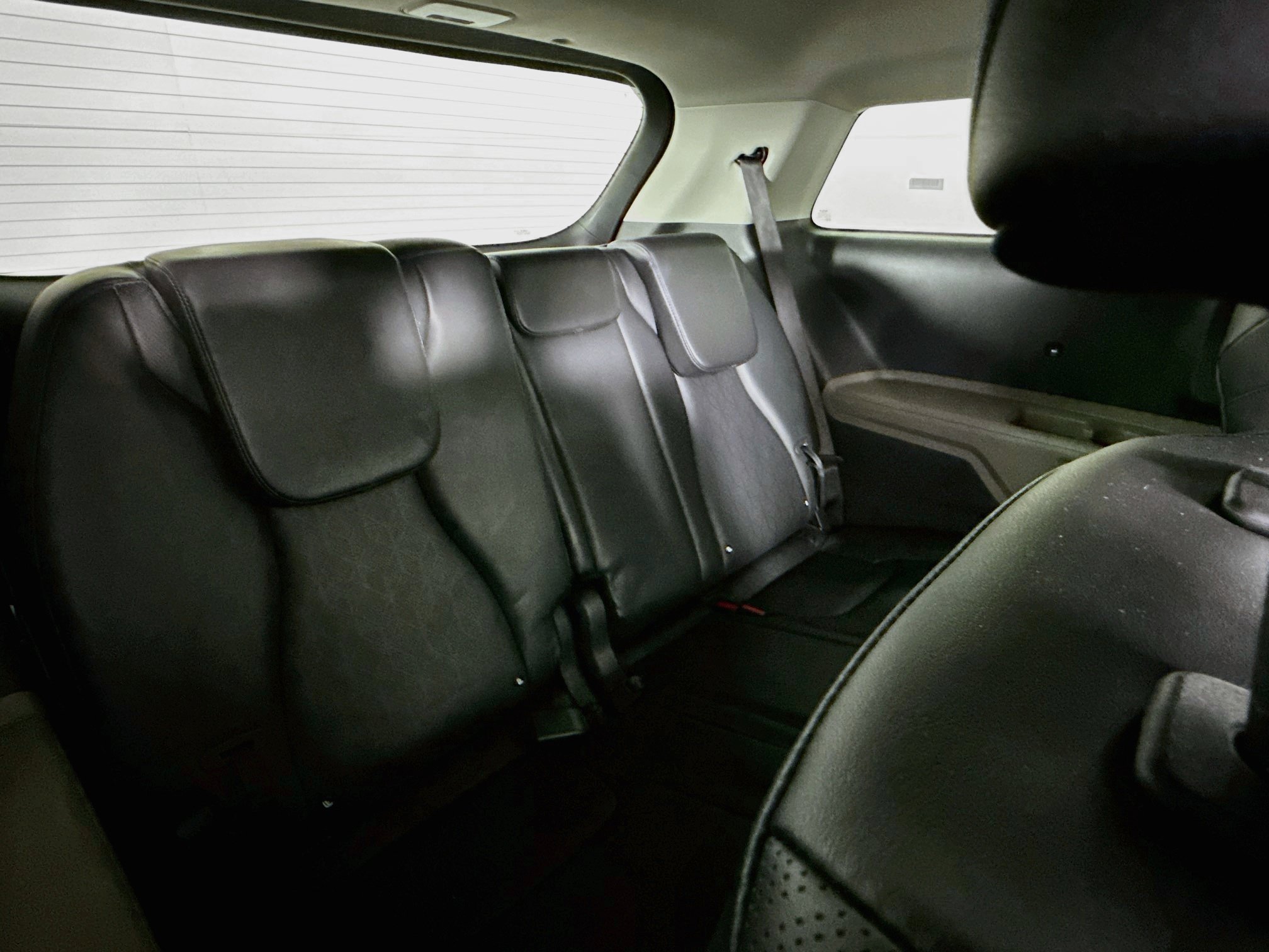 Used 2025 Kia Carnival FWD image 35