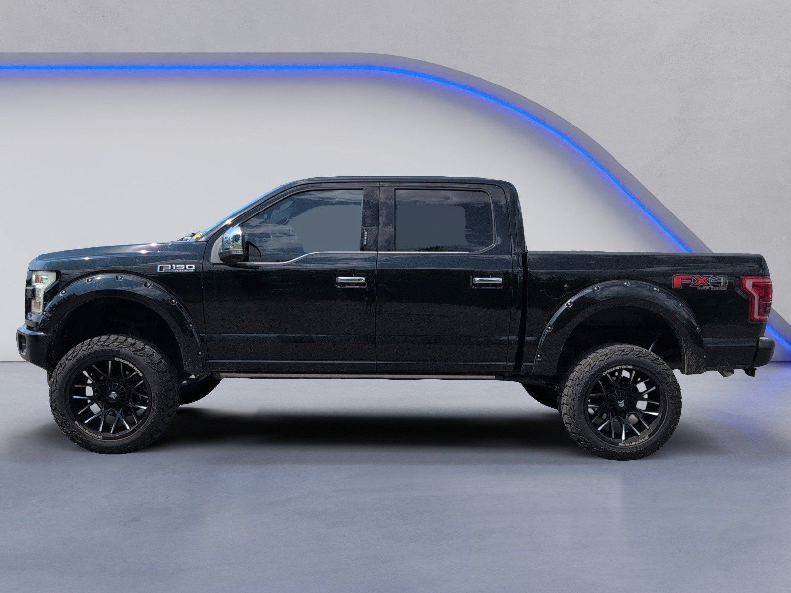 Used 2016 Ford F150 Platinum w/ Equipment Group 701A Luxury AWD/4WD image 5