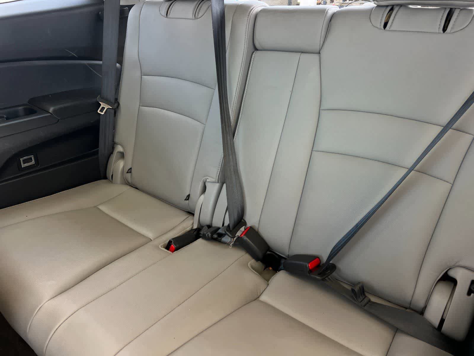 Used 2017 Honda Pilot Elite image 16