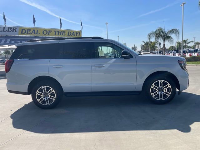 New 2026 Ford Expedition Active image 6