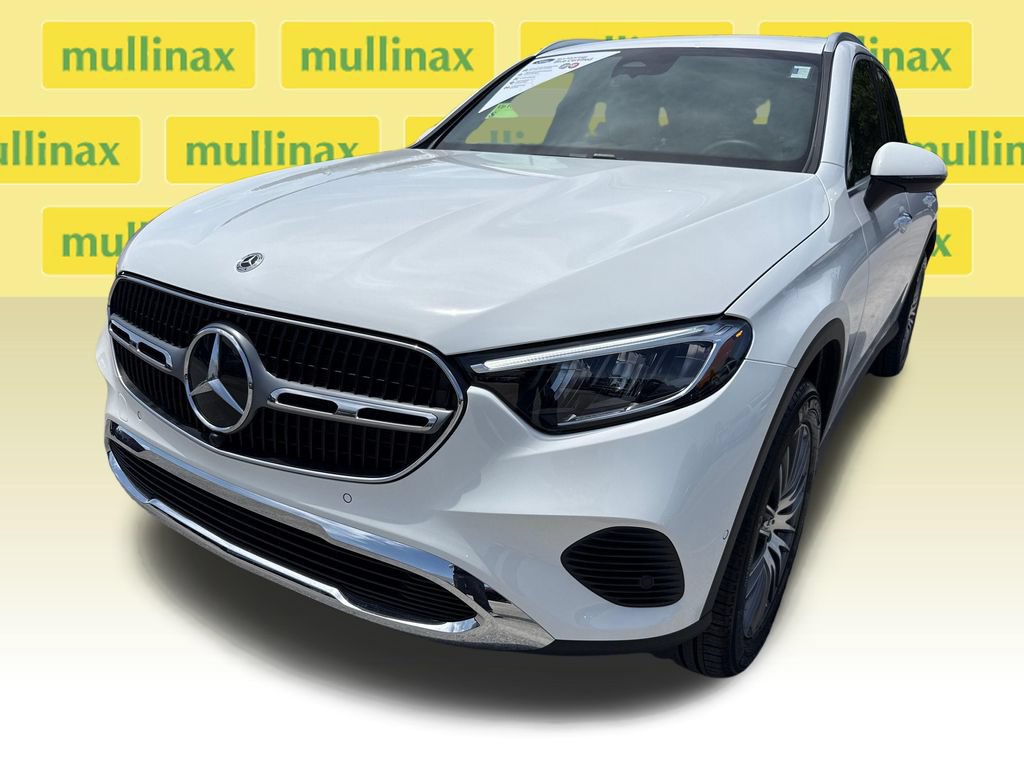 Used 2025 Mercedes-Benz GLC 300 image 9