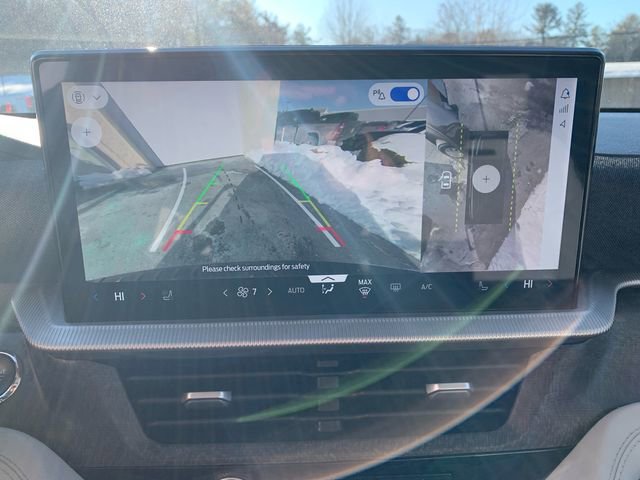 Certified 2025 Ford Explorer Platinum w/ LUX Leather Package image 27