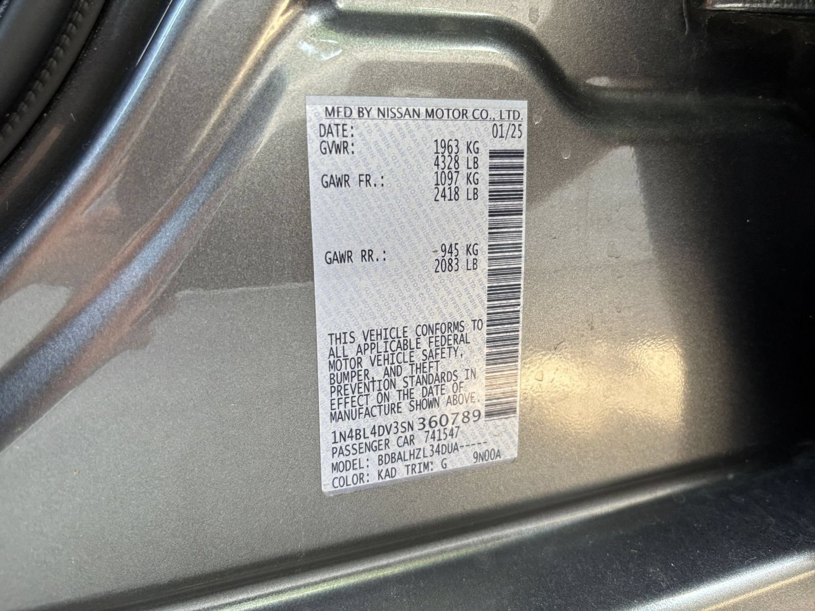 Used 2025 Nissan Altima 2.5 SV FWD image 29