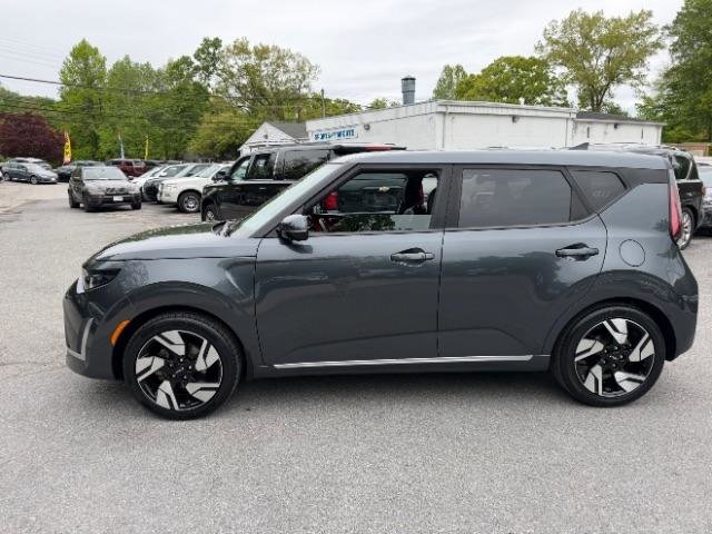 Used 2023 Kia Soul GT-Line FWD image 2