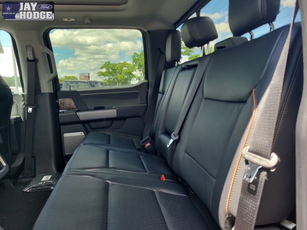 New 2025 Ford F250 Lariat w/ Lariat Ultimate Package image 30