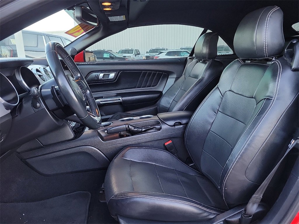 Used 2020 Ford Mustang Premium image 19